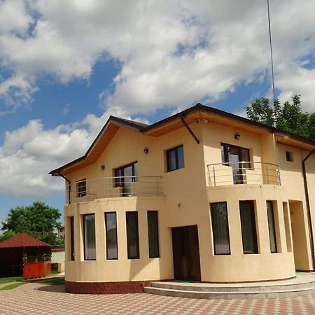 Vila Nicholas Bărcăneşti Exterior foto